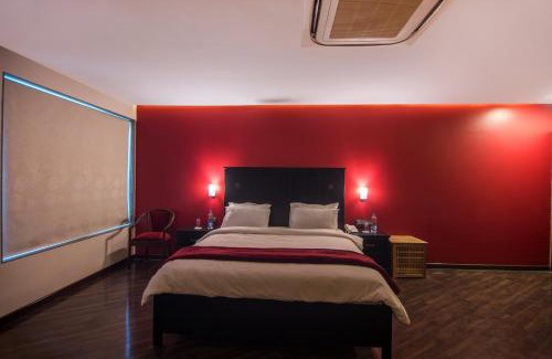 Jogeshwari East Bed & Breakfast | The V Sadan