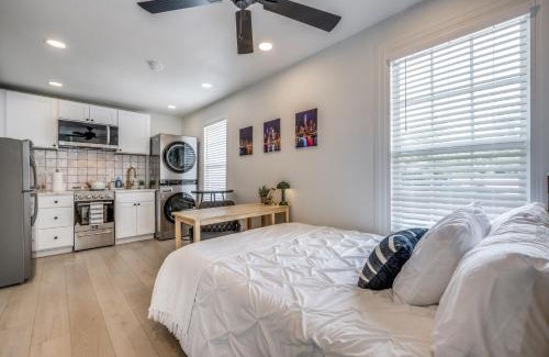 Denton Apartment | The Vanderbilt Mansion Apt 7 Near Downtown and TWU