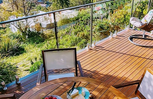 Sandy Bay Apartment | The View 2 bed unit with stunning Hobart outlook