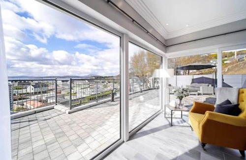 Downings House | The View at BayView Lodge