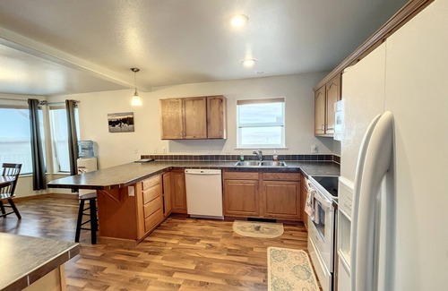 Saddlestring House | The View at Lake Desmet!