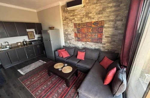 Oula Apartment | The View, Casa, Beverly hills & Casa: Studio+ large roof +pool in beverly hills