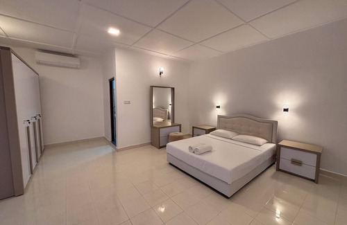 Peradeniya House | The Villa Angeline