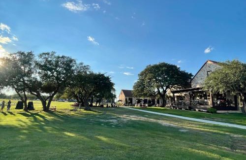 Florence Resort | The Vineyard at Florence