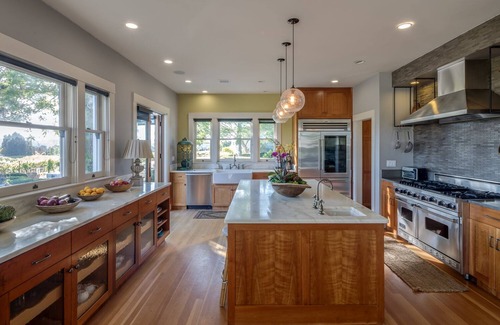 Graton House | The Vineyard House at The Dalya Estate- 3 bed/2 full bath w/pool and hot tub