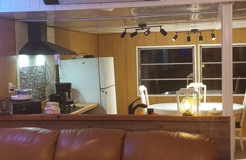 Taylor Creek House | The Wagon Wheel @ Catfish Cove Fisherman Resort