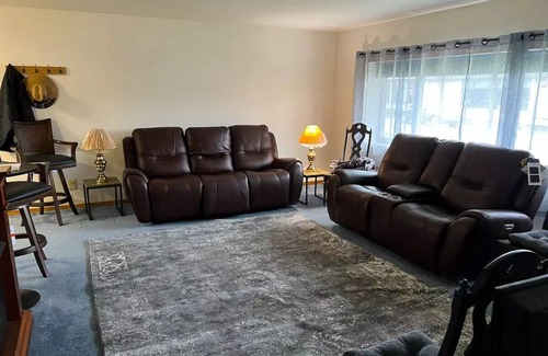 Sitka House | The Wheelhouse - Downtown Sitka