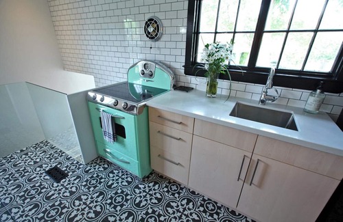 Old Town Historic District House | The White House Vacation Rental