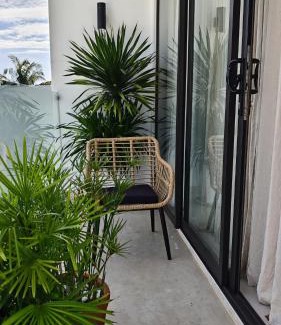 Dong Hoa House | The White House