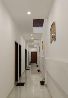 Ludhiana Hotel | The White Solitaire - Unit 3