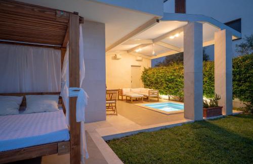 Split Apartment | The Whitestone