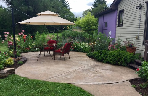 Mammoth Cottage | The Willow House Cottage is surrounded by gardens on two private acres.