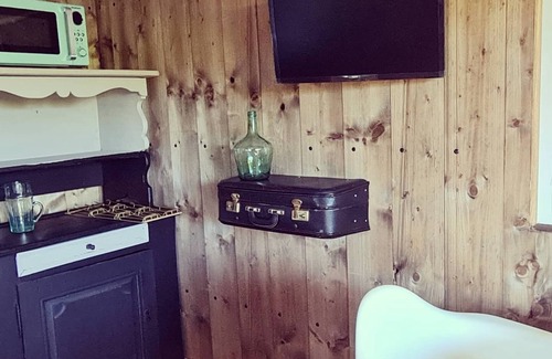 Saint-Germain-des-Champs Ski Chalet | The World of Echozellia - Loft Z