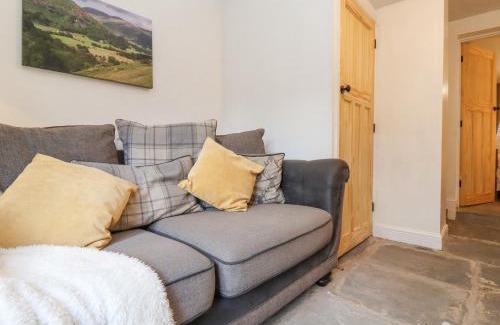 Bowness-on-Windermere Apartment | The Wonky Burrow