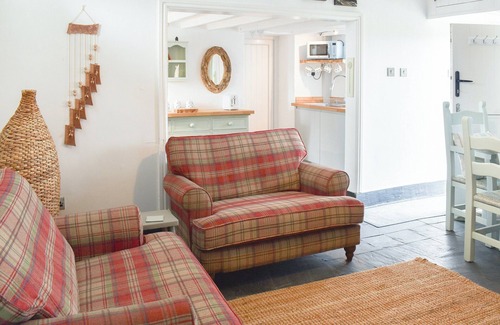 Dinas Cottage | The Yard Beach Cottage - UK43653