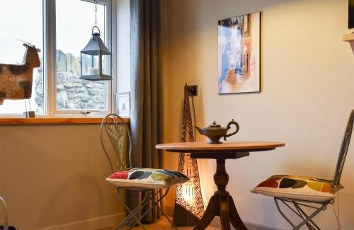 Dinas House | The Yard Beach Retreat - Uk43652