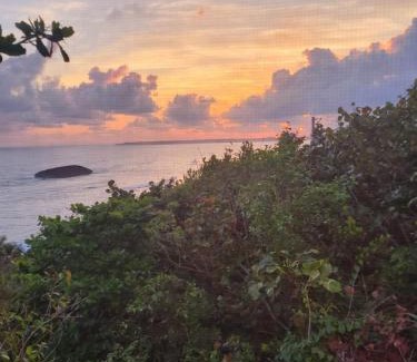 Tierras Nuevas Saliente House | The Yellow House: Fully Equipped, Spectacular Beach View