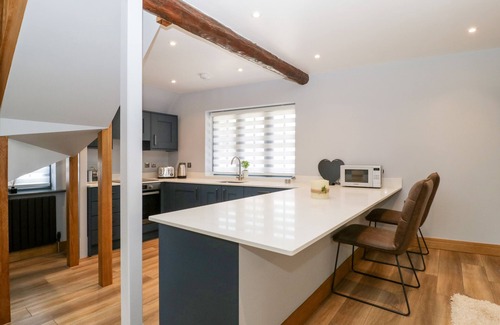 Winterborne Stickland Cottage | THIMBLE COTTAGE, pet friendly, with a garden in Blandford Forum