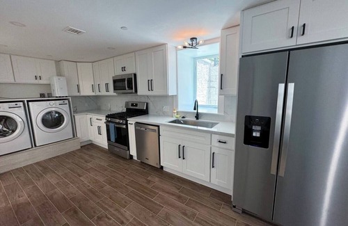 Brighton Apartment | This apartment is a 3 bedroom(s), 1 bathrooms, located in Brighton, MA.