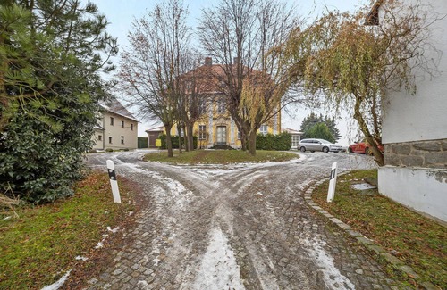Burkau Apartment | This bright and spacious apartment in the baroque Pannewitz manor house fulfills all wishes.