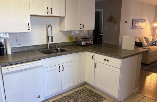 Fenwick Island Condo | This condominium is a 2 bedroom(s), 2 bathrooms, located in Fenwick Island, DE.