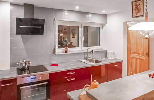 Insko House | This cozy cottage is located in the picturesque village of I?sko.