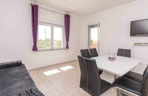 Policnik House | This cozy vacation house with pool consists of two floors connected by external stairs.