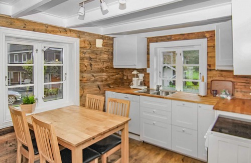 Gjesdal House | This homely vacation home welcomes you to Dirdal in the southwest of Norway.