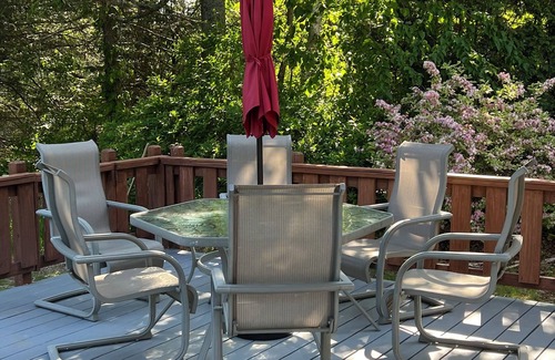 Palmer House | Thompson Lake Cape Cod, direct lake front with private lake dock.