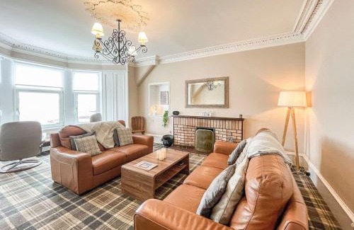 Millport House | Thornbank