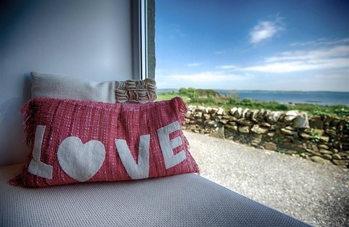 Castle Douglas Cottage | Threaby Cottage - a cottage that sleeps 4 guests in 2 bedrooms