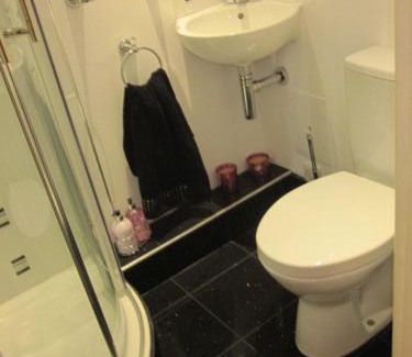 Rosyth Bed & Breakfast | Three Bridges Bed & Breakfast