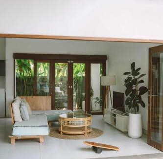 Medewi Bed & Breakfast | Three Palms Surf & Stay Medewi