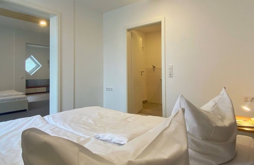 Muehlhausen im Taele Apartment | Three-room apartment (55 sqm) - on the A8 between Stuttgart and Ulm