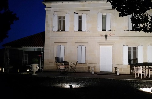 Saint-Pey-de-Castets House | three room apartment, two bedrooms, 1 bathroom.