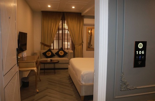 G-7 Sector Hotel | Three Trees Hotel