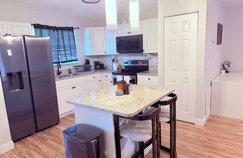 Candler House | Thrive By Nature- Peaceful 2 Bedroom & 2 Bath Ocala