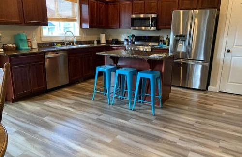 Hobart House | Thunder Ridge Hideaway