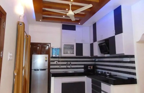 Venganoor Villa | Thushara Swimming Pool Villann