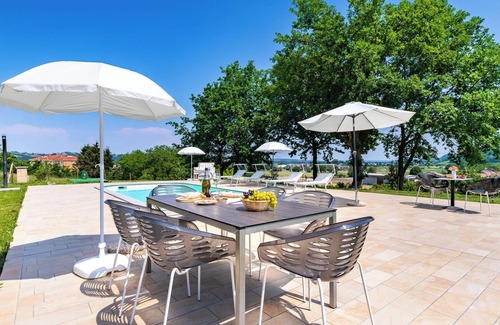 Costigliole d'Asti Apartment | Tid House B&B - Three Bedroom Apartment, Sleeps 5