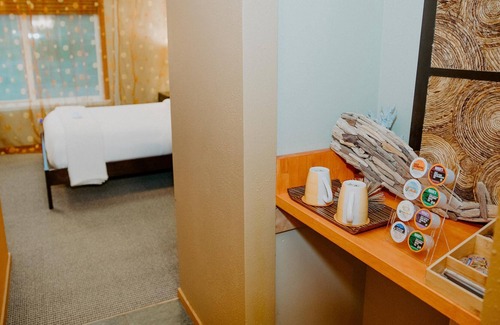 Ocean Shores House | Tide Pool Cabin, a Soquinomere Private Hotel on the Dunes, Downtown Ocean Shores