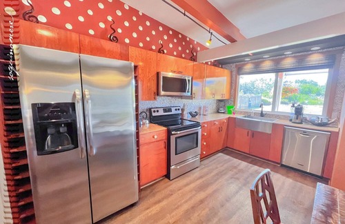 Ocean Shores House | Tide Pool Cabin, a Soquinomere Private Hotel on the Dunes, Downtown Ocean Shores