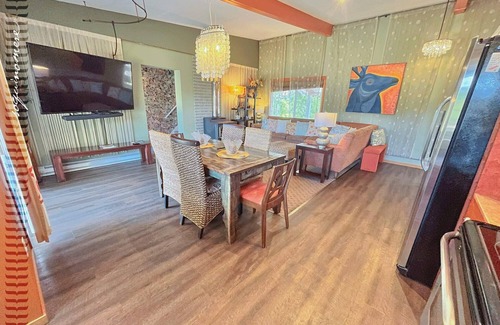 Ocean Shores House | Tide Pool Cabin, a Soquinomere Private Hotel on the Dunes, Downtown Ocean Shores