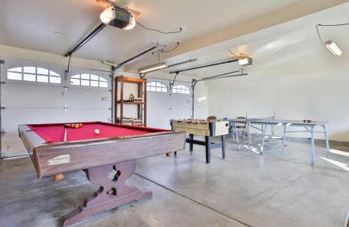 Dillon Beach House | Tide Pool! PERFECT Location! AMAZING views! Short Walk to Beach! Hot Tub! Game Room! BBQ! Fast WiFi! Dog Friendly!