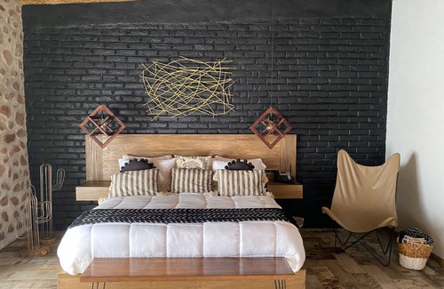 Comonfort House | Tierra Madre