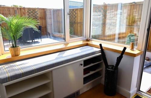 Monreith Cottage | Tigh Samhradh - a cottage that sleeps 4 guests in 1 bedroom