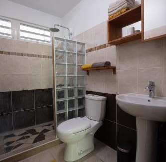 Nunue Apartment | Tiki Ora Lodge - VARUA