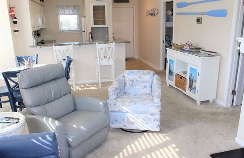 Manteo Condo | Tilli Tyme II | Canal Front w/View | Covered Parking | End Unit