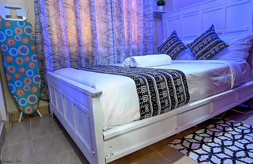 Kisumu Apartment | Tina's Cosy Ibr wifi, Netflix free parking