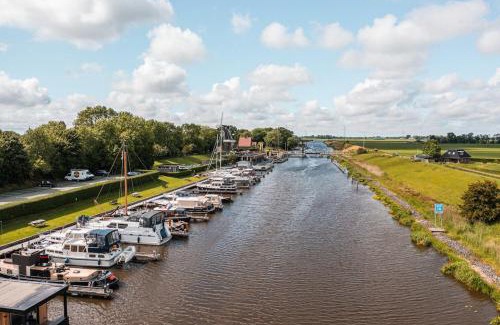 Garnwerd Boat Rental | Tiny Boat House #3